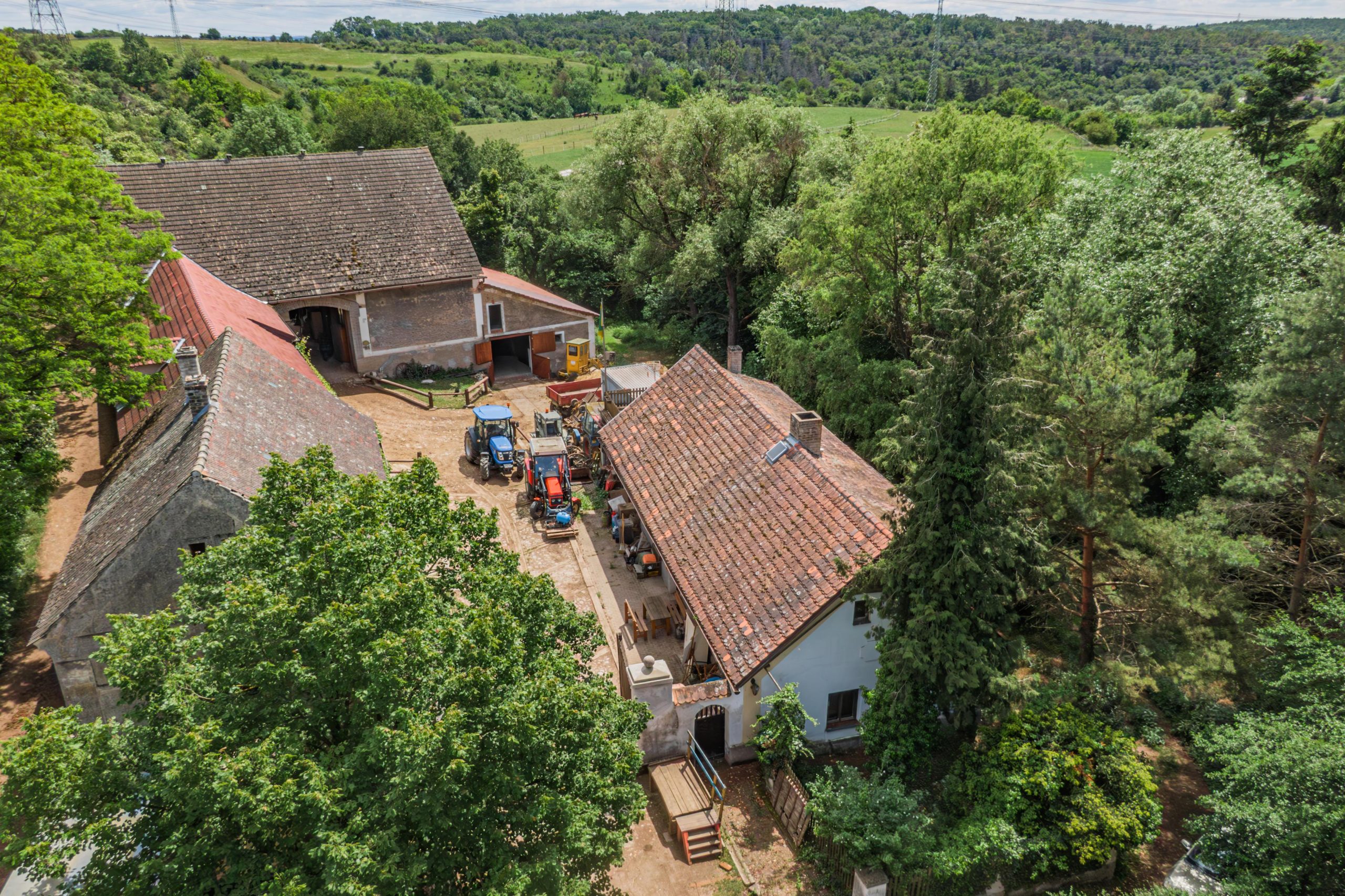 Prodej Zemědělské Usedlosti Praha Zadní Kopanina 220 M2 11